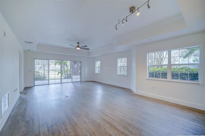 Image No.33-3 Bed Apartment for sale