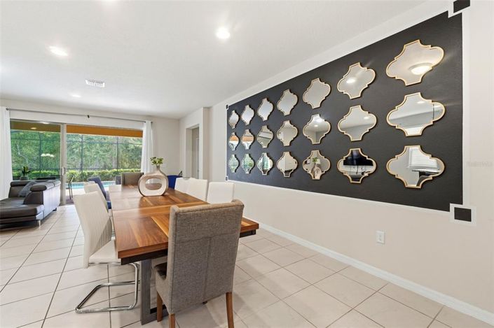 Image No.11-8 Bed House for sale