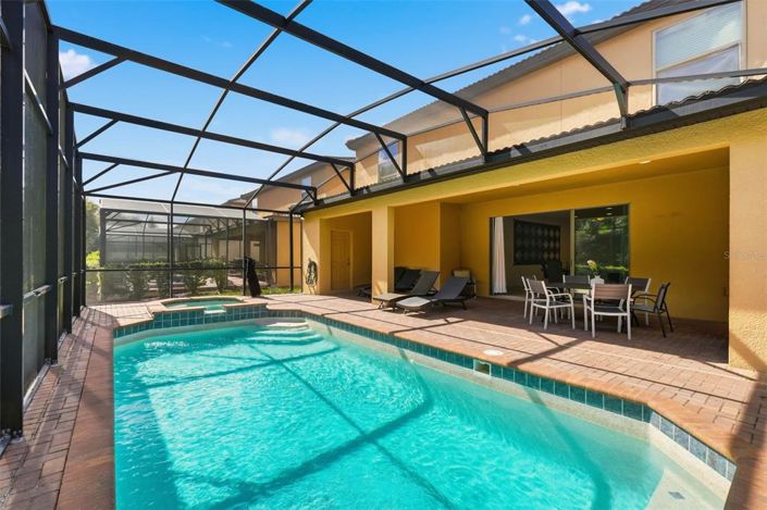 Image No.30-8 Bed House for sale