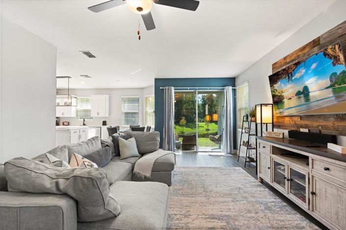 Image No.11-3 Bed Property for sale