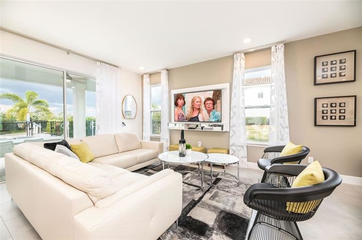 Image No.26-6 Bed Property for sale