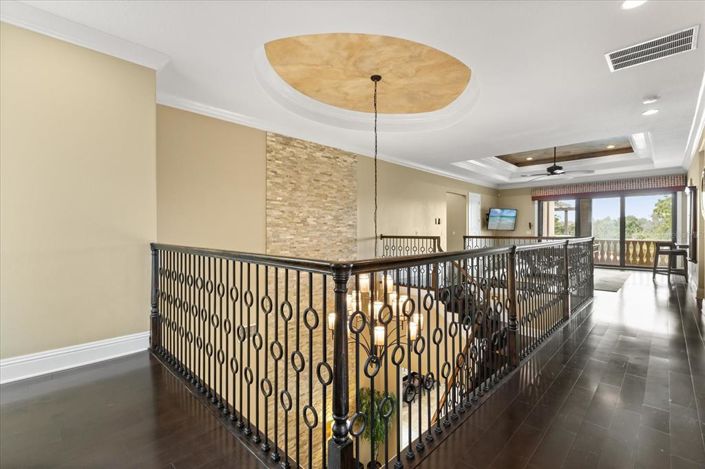 Image No.29-6 Bed House for sale