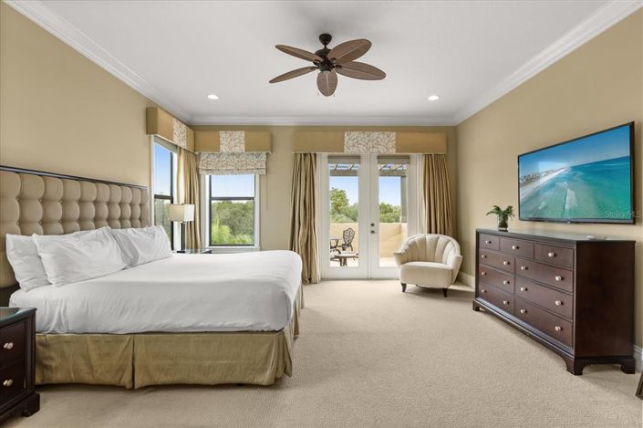 Image No.37-6 Bed House for sale