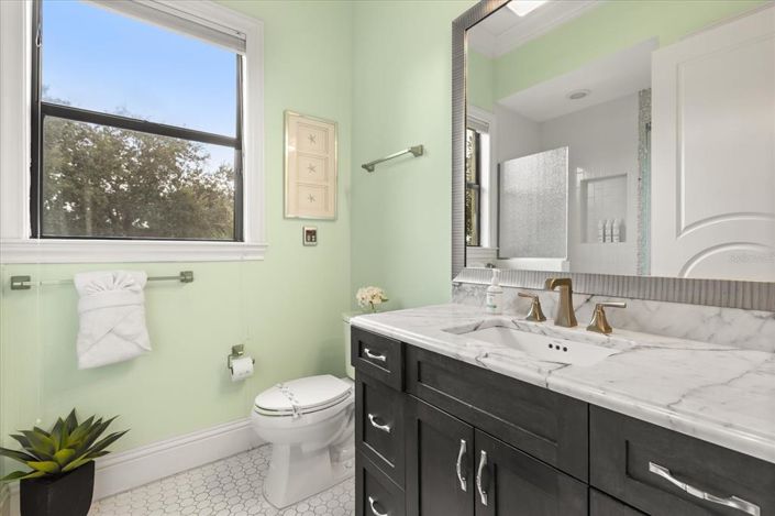 Image No.55-6 Bed House for sale