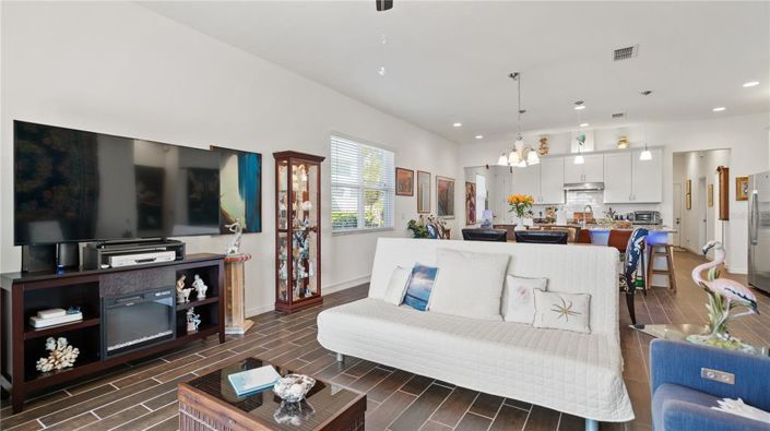 Image No.22-2 Bed Villa for sale