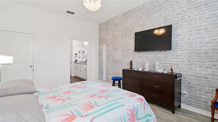 Image No.26-2 Bed Villa for sale