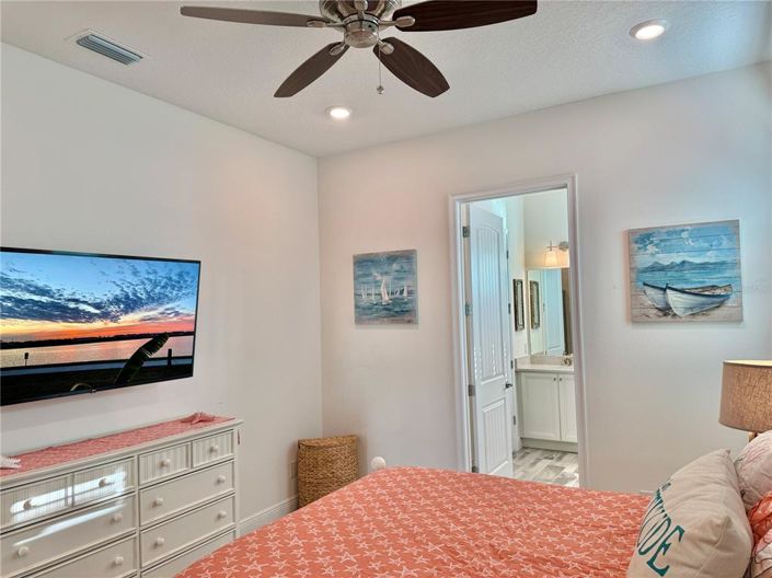 Image No.15-4 Bed House for sale