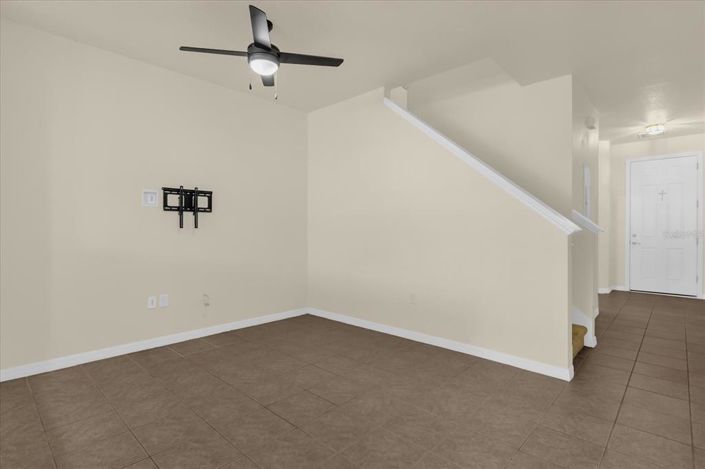 Image No.9-3 Bed Townhouse for sale