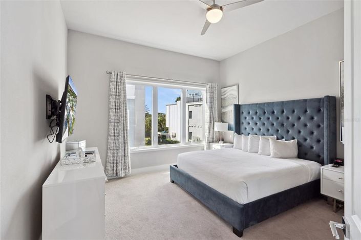 Image No.13-5 Bed Apartment for sale