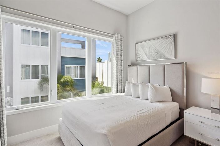 Image No.16-5 Bed Apartment for sale