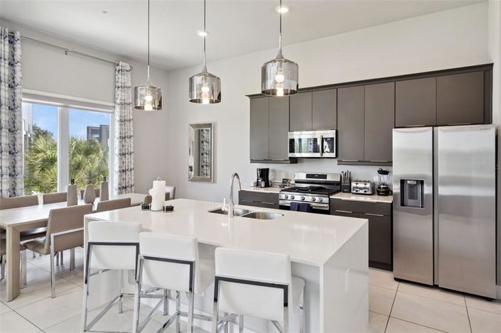 Image No.9-5 Bed Apartment for sale