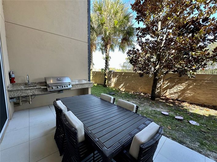 Image No.8-3 Bed Townhouse for sale