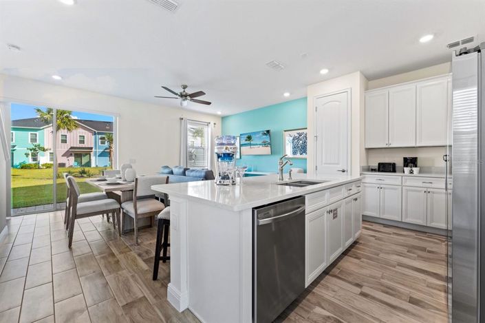 Image No.4-4 Bed Townhouse for sale