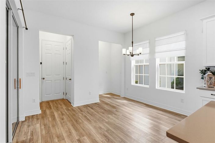 Image No.24-4 Bed House for sale