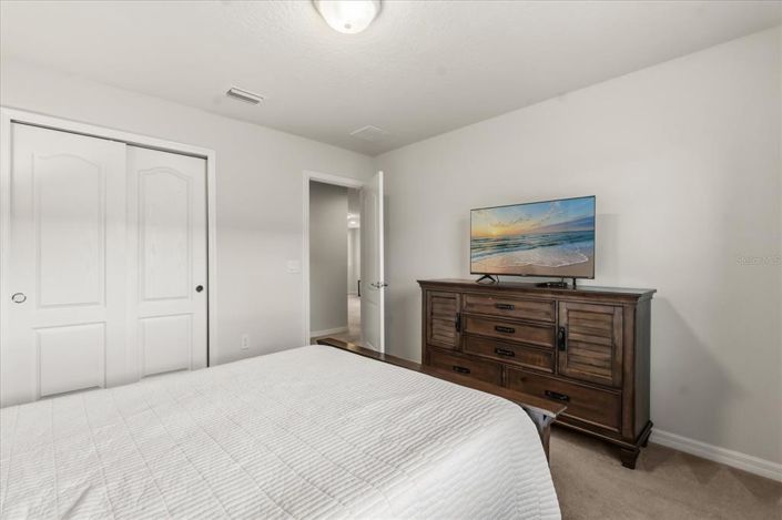 Image No.24-6 Bed Property for sale