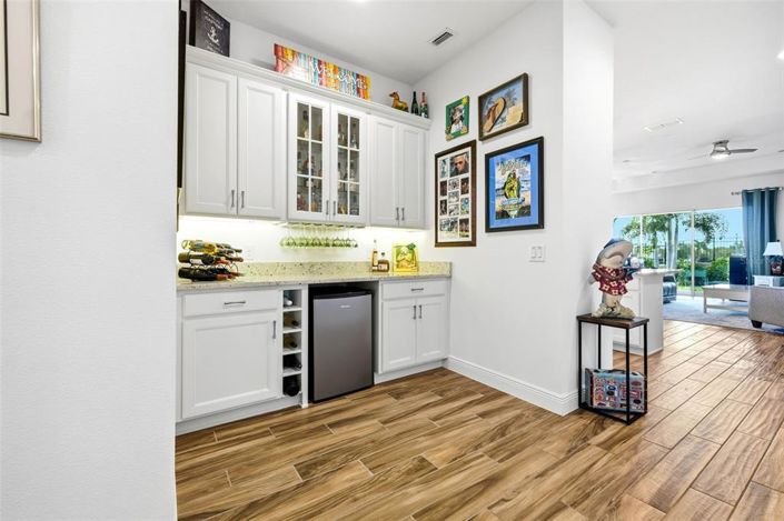 Image No.8-3 Bed House for sale