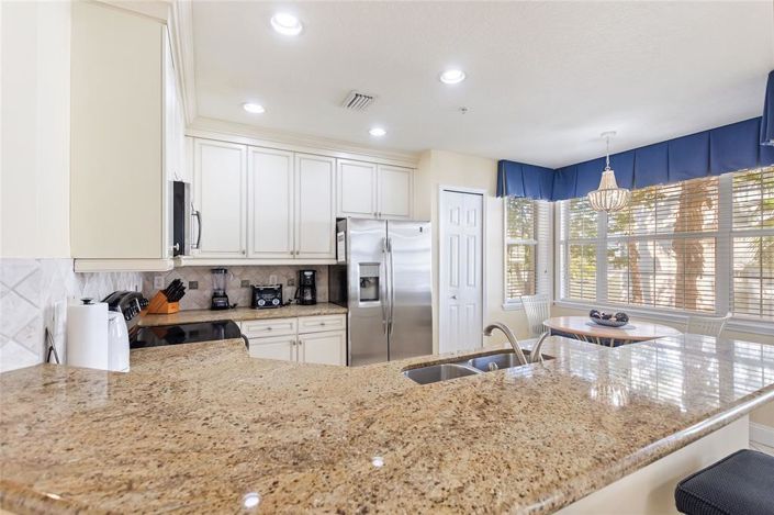 Image No.11-3 Bed Apartment for sale