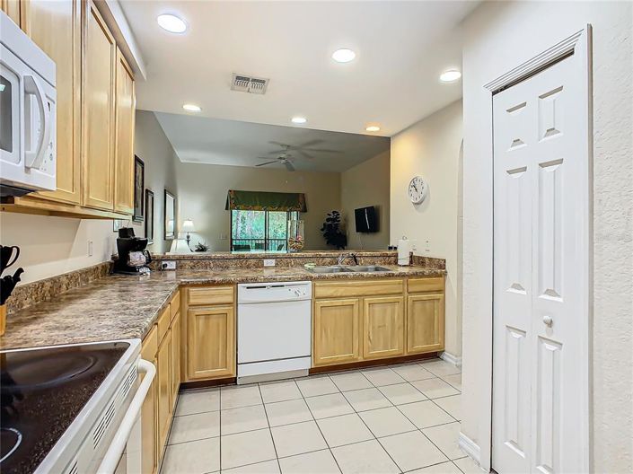 Image No.10-Appartement de 2 chambres à vendre à Saint John