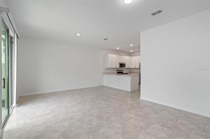 Image No.10-3 Bed Townhouse for sale