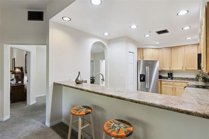 Image No.10-2 Bed Apartment for sale