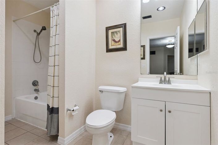 Image No.20-2 Bed Apartment for sale