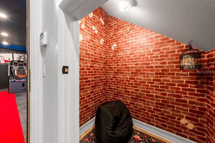 Image No.32-5 Bed House for sale