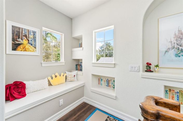 Image No.43-5 Bed House for sale