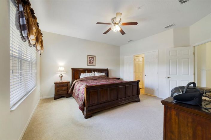 Image No.23-3 Bed Townhouse for sale