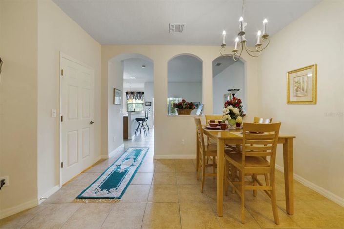 Image No.8-3 Bed Townhouse for sale