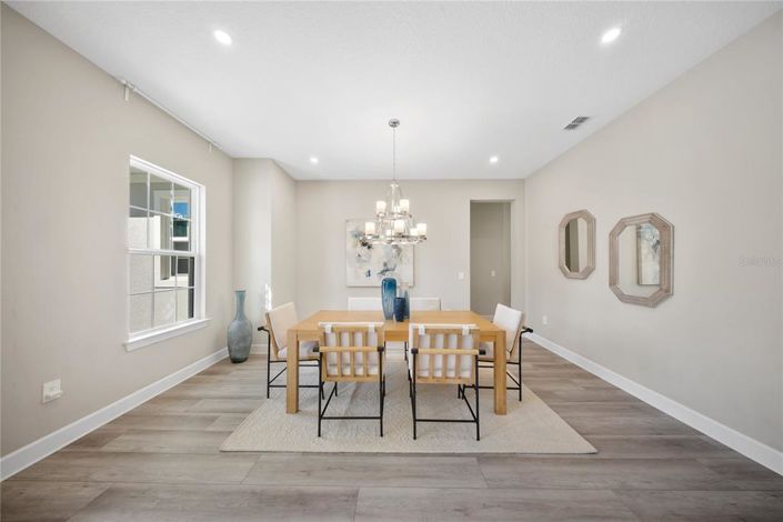 Image No.18-6 Bed House for sale