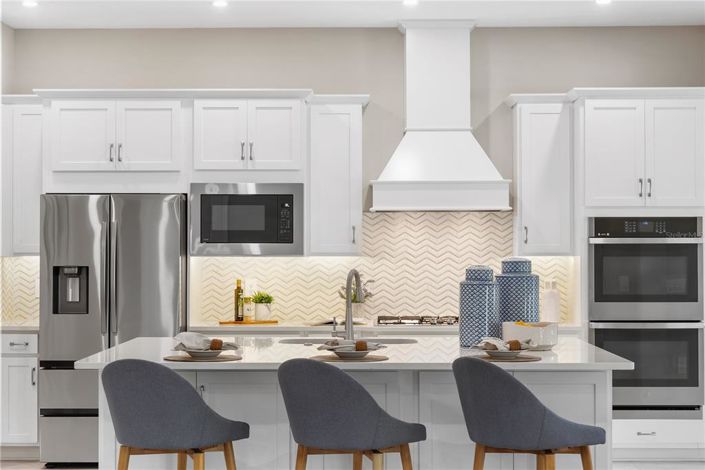 Image No.24-6 Bed House for sale