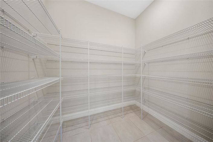 Image No.25-6 Bed House for sale