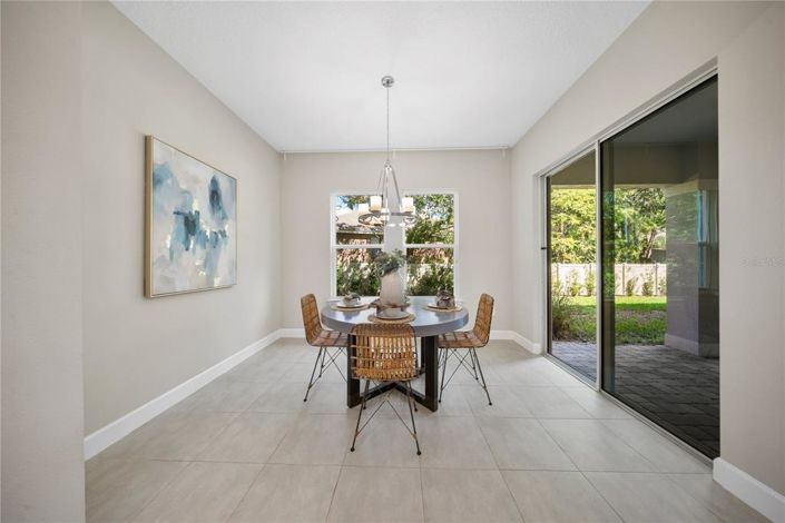 Image No.26-6 Bed House for sale