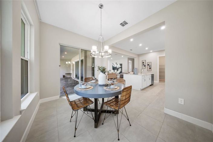 Image No.27-6 Bed House for sale