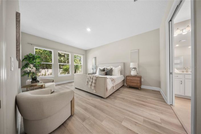 Image No.36-6 Bed House for sale