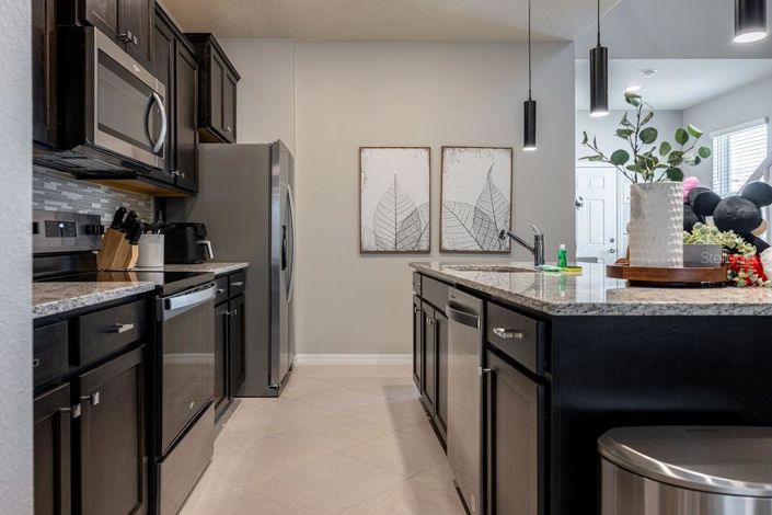 Image No.10-7 Bed House for sale