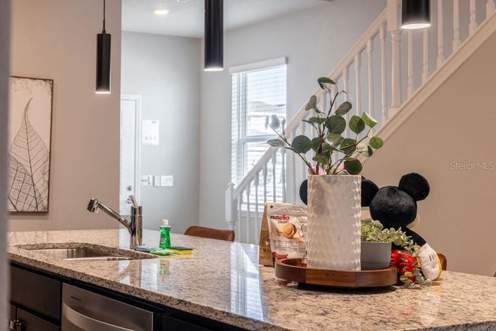 Image No.18-7 Bed House for sale