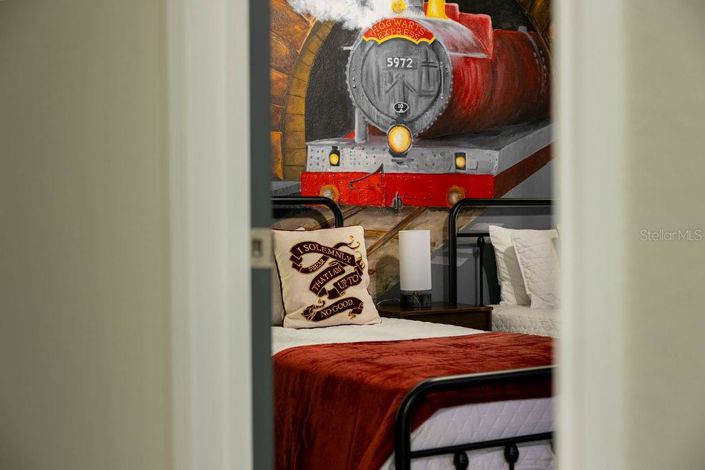 Image No.40-7 Bed House for sale