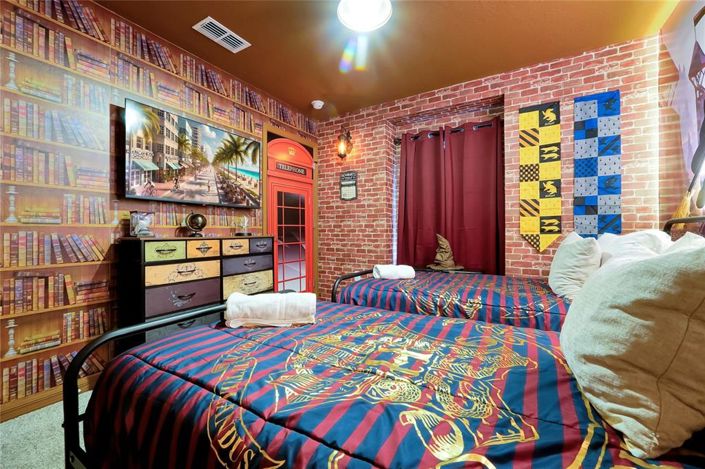 Image No.57-5 Bed Townhouse for sale