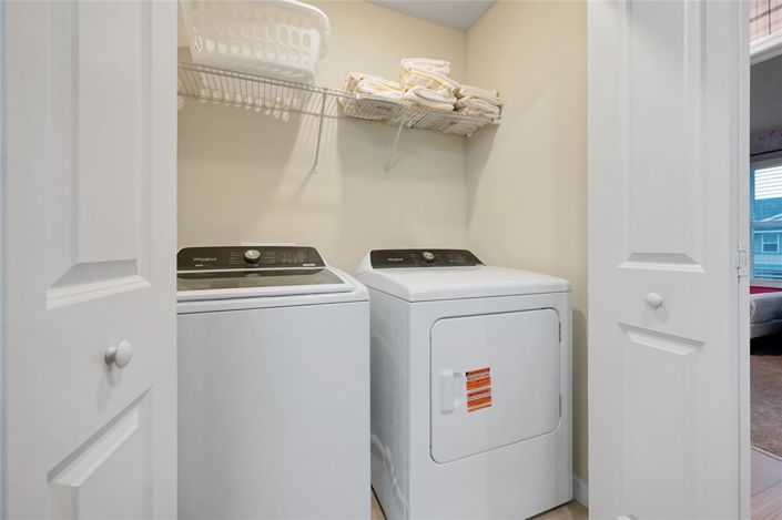 Image No.60-5 Bed Townhouse for sale