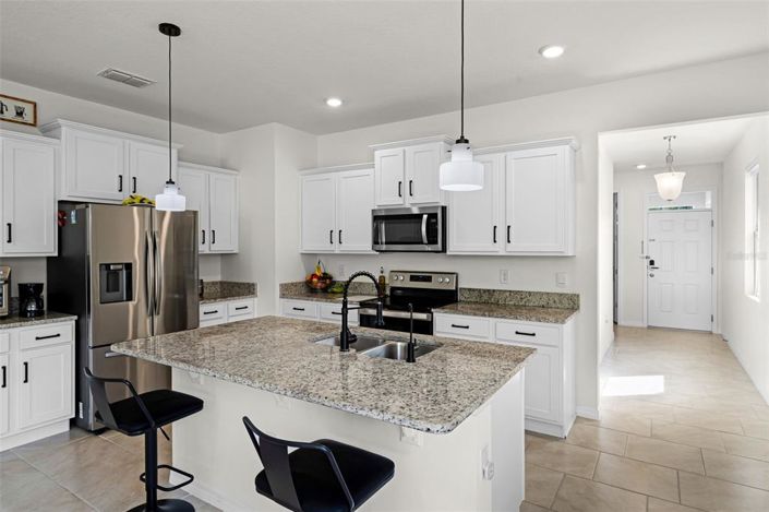 Image No.8-3 Bed House for sale