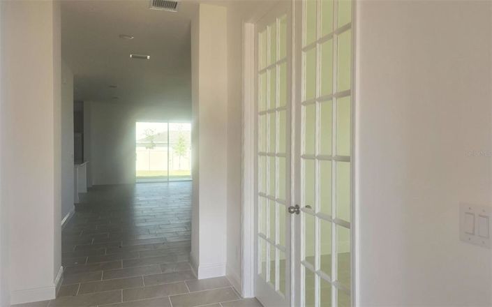 Image No.2-5 Bed House for sale