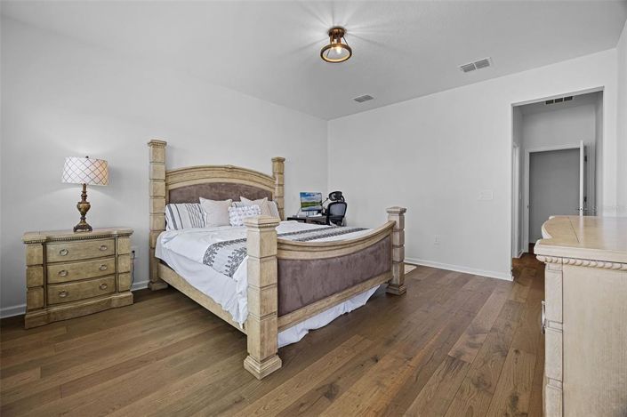 Image No.17-4 Bed House for sale