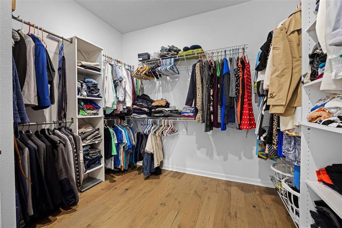 Image No.23-4 Bed House for sale