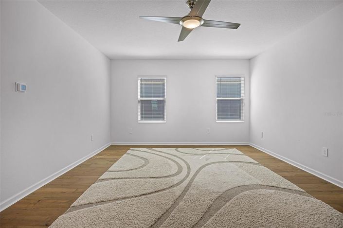 Image No.28-4 Bed House for sale