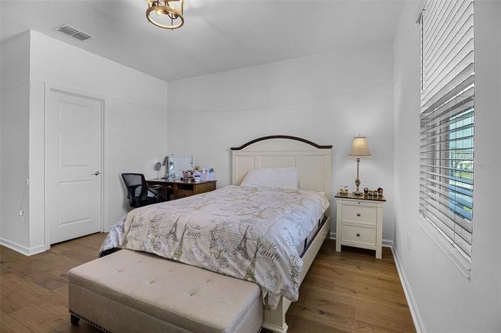 Image No.34-4 Bed House for sale