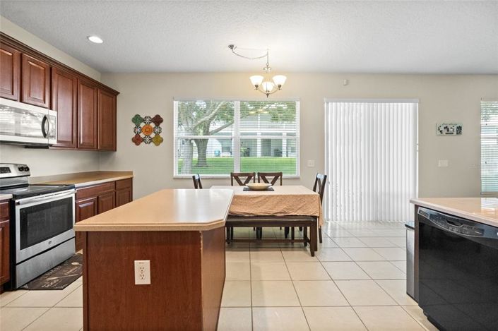 Image No.10-4 Bed House for sale