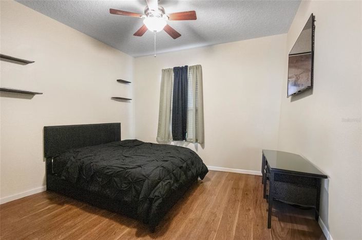 Image No.14-4 Bed House for sale