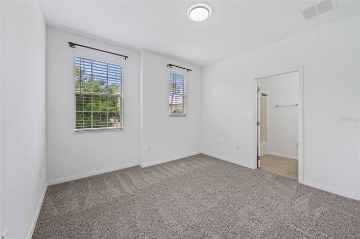 Image No.10-3 Bed Townhouse for sale