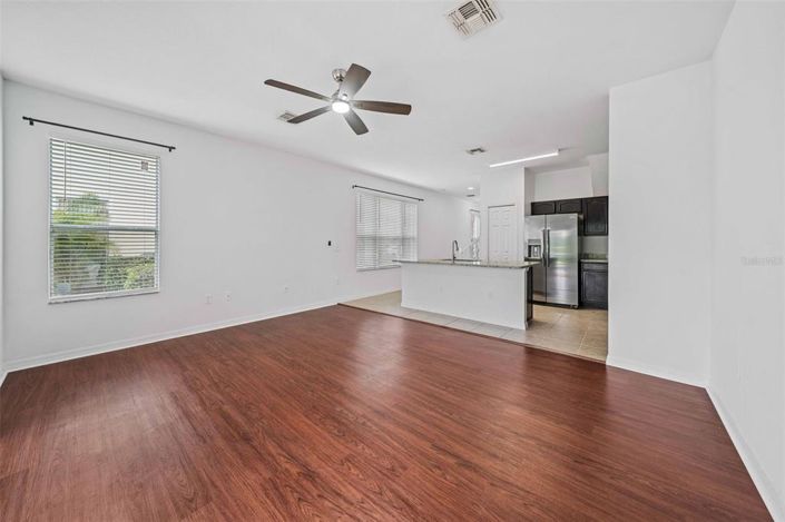 Image No.3-3 Bed Townhouse for sale